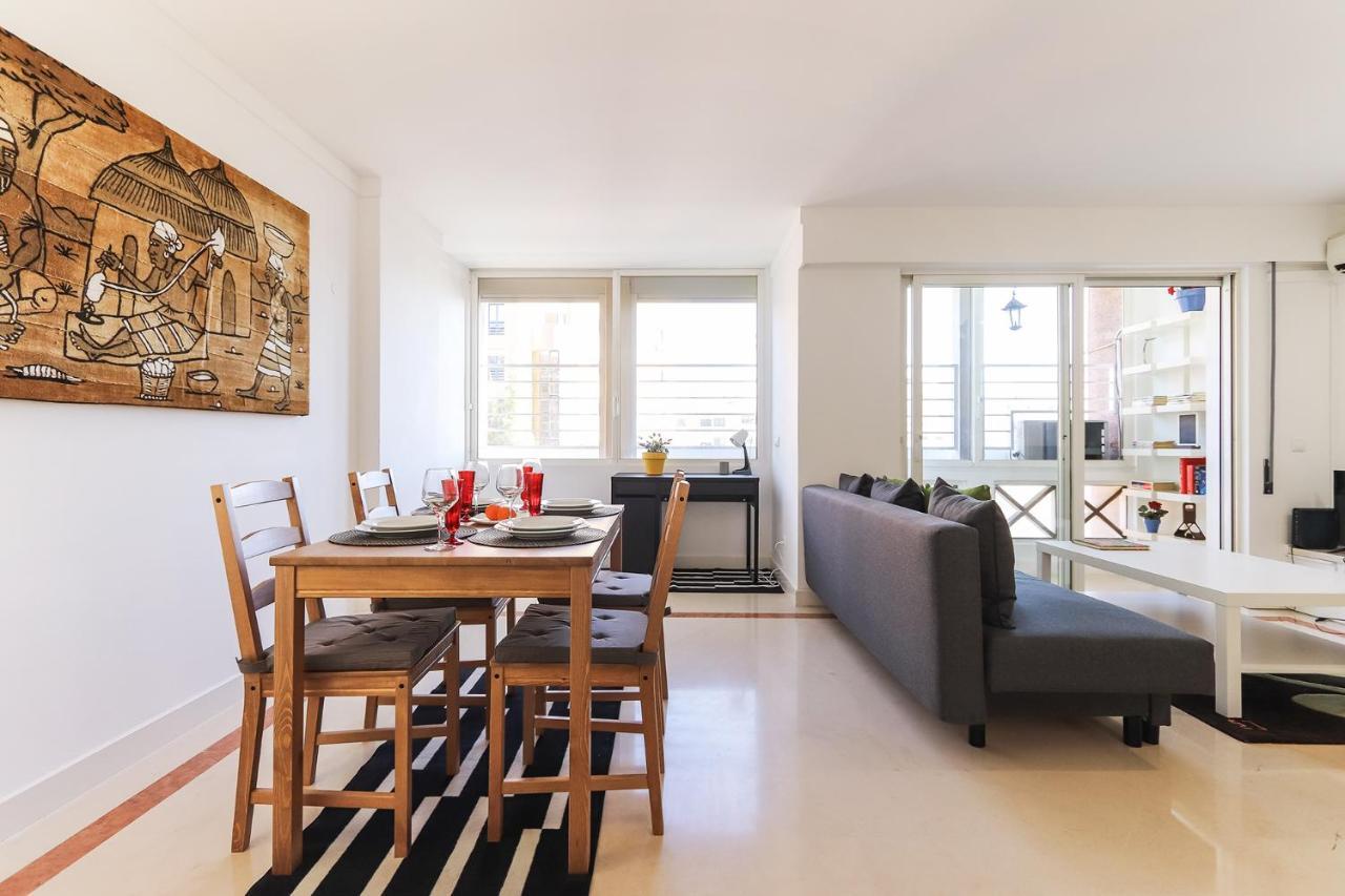 Lisbon Flower 360º - Your Lovely Flat With Pool And Parking エクステリア 写真