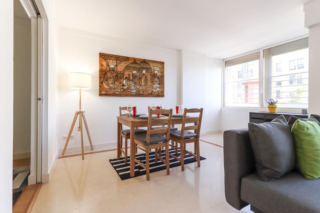 Lisbon Flower 360º - Your Lovely Flat With Pool And Parking エクステリア 写真